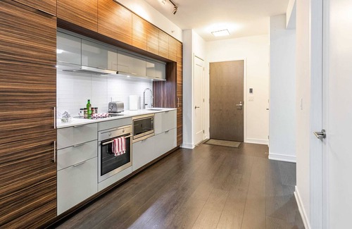 Financial District Condominio | 1BR Condo with City View - Heart of DT Toronto!