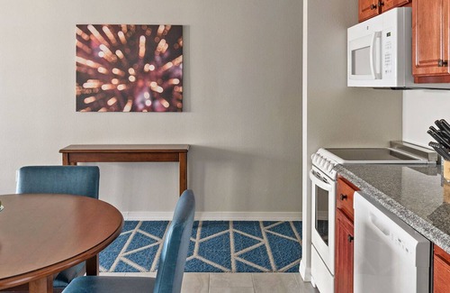 Atlantic City Condominio | 1br Deluxe Condo Breathtaking Views & City Fun!