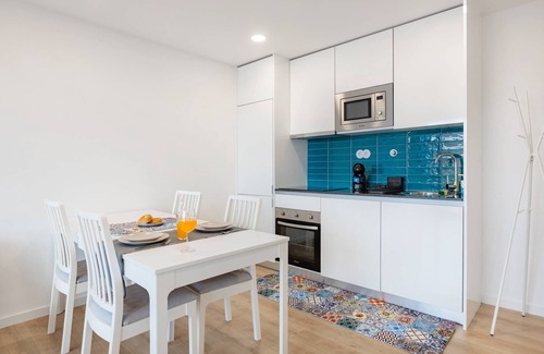 Espinho Apartamento | 1BR Espinho Sunny Vibes with Pool