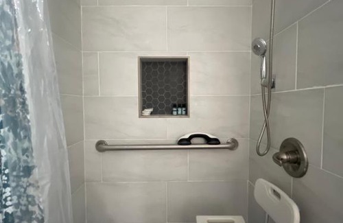 Greenville Apartamento | 1BR Fully Handicap Accessible Near Downtown
