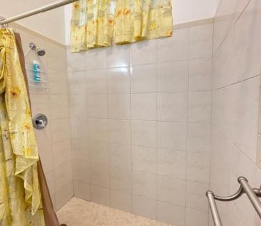 Estate Contant Apartamento | 1BR Getaway with Breathtaking Views and King Bed