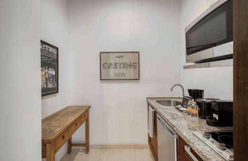 La Paz Apartamento | 1BR Golf View & Private Balcony at Vistamar