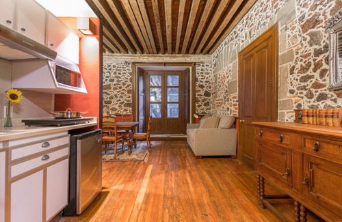 Centro histórico Apartamento | 1BR Historic suite w/balconies - 100 mts from the Cathedral. CASA SAUTO