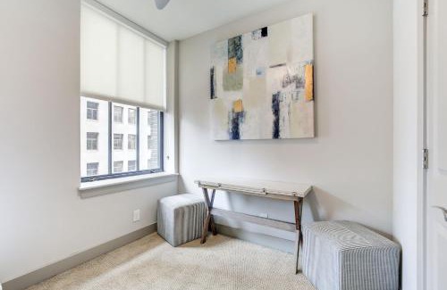 Downtown Baltimore Apartamento | 1BR Luxury Apartment With Rooftop Deck & Pool