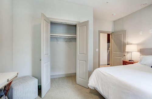 Downtown Baltimore Apartamento | 1BR Luxury Apartment With Rooftop Deck & Pool
