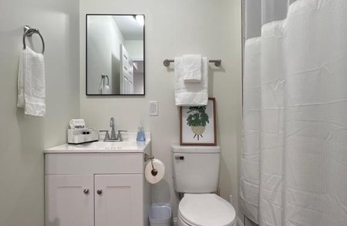 Greenville Apartamento | 1BR Near Downtown & Mountain Goat Coffee