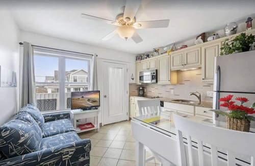 Beach Haven Condominio | 1 of 7 oceanblock condos AND 140' from beach