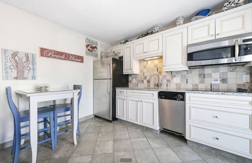 Beach Haven Condominio | 1BR Ocean Block Condo – 140’ from the Beach