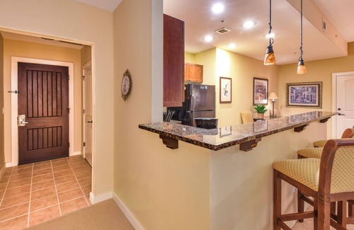 St. Augustine Condominio | 1BR Private balcony-King bed-full kitchen-W/D-community pool & hot tub