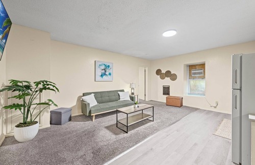 St. Joseph Apartamento | 1BR Queen Retreat First Floor Ease & Comfort Wi-Fi