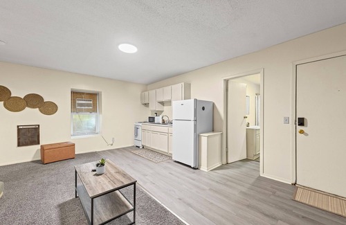 St. Joseph Apartamento | 1BR Queen Retreat First Floor Ease & Comfort Wi-Fi