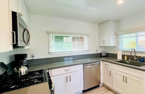 South Redondo Casa | 1BR Redondo Home by Just Bring Your Toothbrush
