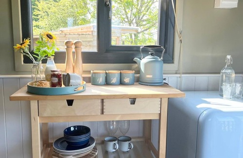 Morpeth Cabina | 1Br-Sleeps2-Field View-Parking-Cabin Experience