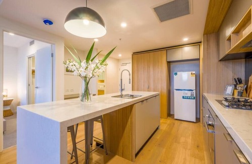 Woolloongabba Apartamento | 1BR Stadium Suite: Parking + Free WiFi