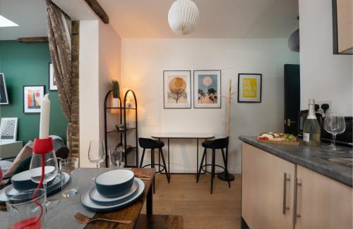 Spitalfields Apartamento | 1BR Stylish Flat by HostaraHomes, Near Liverpool Street, Prime London Location, Sleeps up to 4