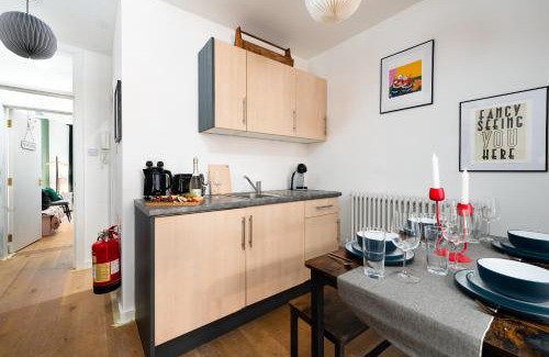 Spitalfields Apartamento | 1BR Stylish Flat by HostaraHomes, Near Liverpool Street, Prime London Location, Sleeps up to 4