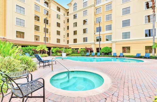 Southwest Orlando Apartamento | 1BR w 2 Queen Beds -near Disney w Pool Hot tub