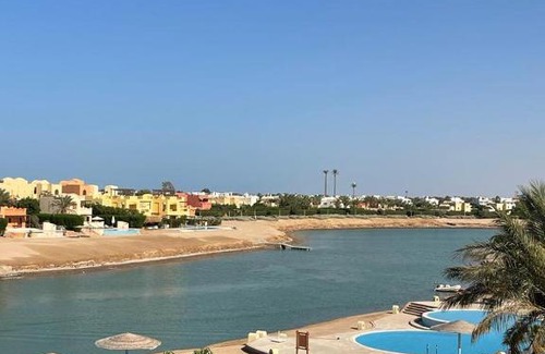 El Gouna Chalet De Esquí | 1BR west golf