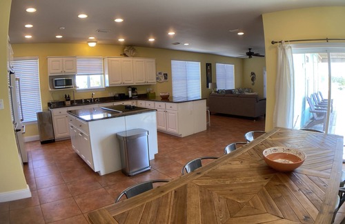 Morgantown Casa | Lg Hm W / GulfViews - 60 seg. al malecón, 6 porches, elevador, 2 piscinas, tenis