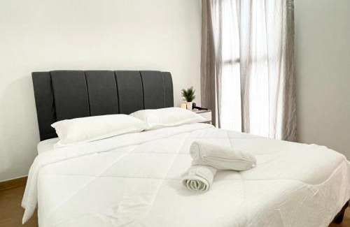 Bukit Indah Apartamento | 1min to BukitIndah AEON Skyloft 3BR Muji PoolView