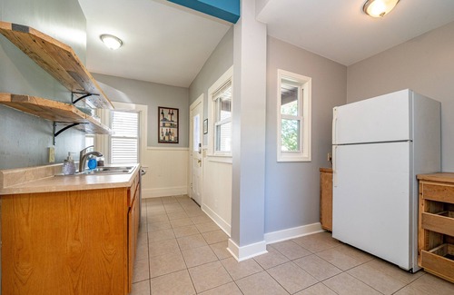 Rochester Apartamento | 1st floor 2-bedroom with off-street parking