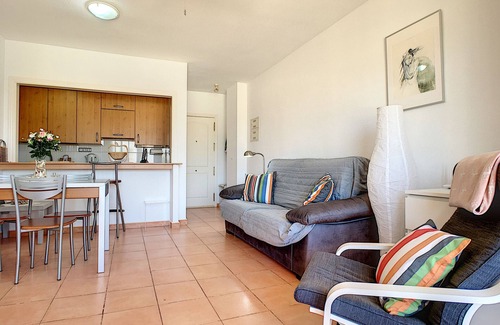 Playa Honda Apartamento | Apartamento en el primer piso, complejo en primera línea, vista al mar