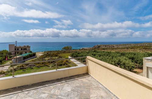 Fragkokastello Apartamento | 1st Floor Apartment with view to Libyan Sea