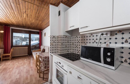 Les Almes Apartamento | 1.o piso, balcón, tv, local para esquís, 48m², Tignes