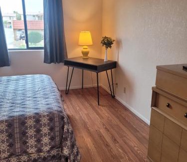 Lake Havasu City Apartamento | 1st Floor Condo in the Desert w/Pool, Spa & BBQ