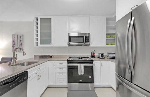 South Padre Island Apartamento | 1st Floor Condo w Beautiful Resort Grounds! Heated Pools Hot Tub Tennis Courts
