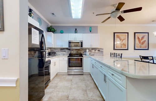 Central Myrtle Beach Condominio | 1st floor condo with pool, onsite golf & close to beach