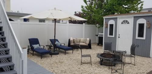 Wildwood Apartamento | 1st floor cottage! One Block to Beach, Convention Center and Wildwood Crest!