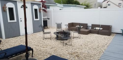 Wildwood Apartamento | 1st floor cottage! One Block to Beach, Convention Center and Wildwood Crest!