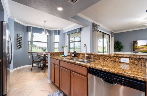 Bonita Springs Condominio | Resort Community, Golf Galore, Resort Pools, 1st Floor