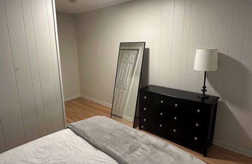 New Brunswick Casa | 1st Floor Unit in New Brunswick. Walkable distance to everything!