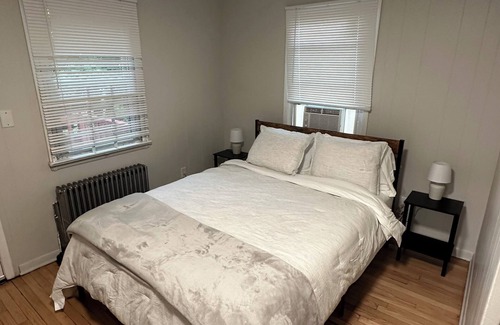 New Brunswick Casa | 1st Floor Unit in New Brunswick. Walkable distance to everything!