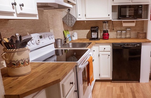 Shelton Apartamento | 1er FLR APT Su Resort privado, ahora familiarizado