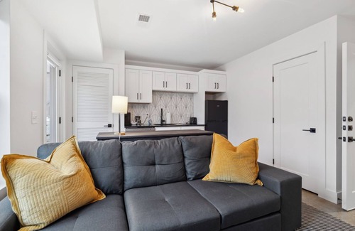 Metrocenter - North Rhodes Park Casa | 1st Flr Nashville Retreat | Top Spots & Downtown!