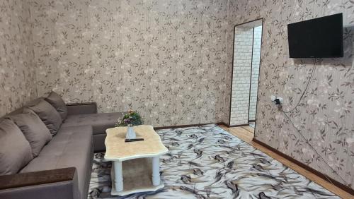 Shymkent Apartamento | 2х-ком Улица 1 Мая дом 1 - 2й этаж