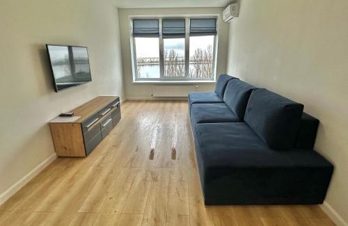 Cherkasy Apartamento | 2-кімнатна квартира з видом на Дніпро