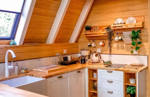Sapanca Casa | 2+1 Heating (Private Pool) - Fireplace - Jacuzzi - Sheltered - 4 Person Bungalow