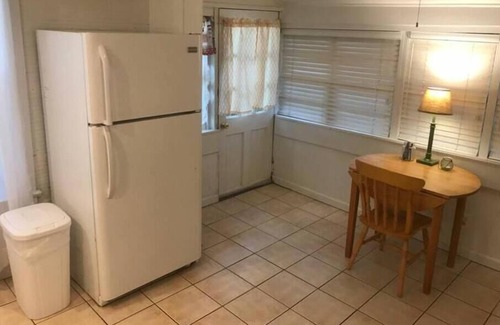 Avondale Casa | 2/1 Historic Murray Hill Bungalow with Laundry