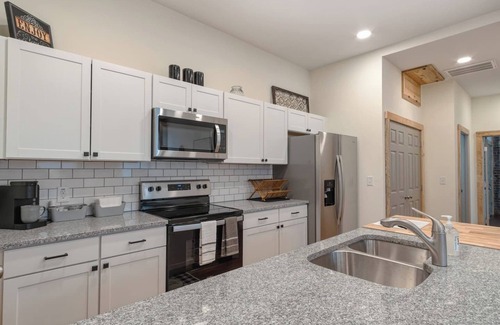 Waynesville Apartamento | 2/1 Right On Main Street In The Center Of It All!