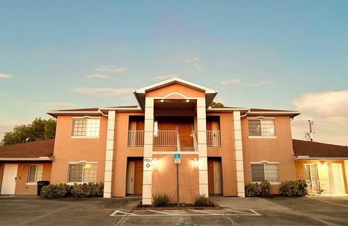 Fort Myers Apartamento | 2/2 Condo Modern Upgrades Prime Cape Coral Location