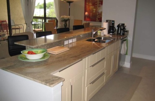 Delray Beach Condominio | 2/2 In Brand New Condition In Delray Beach 1 Mile From The Beach