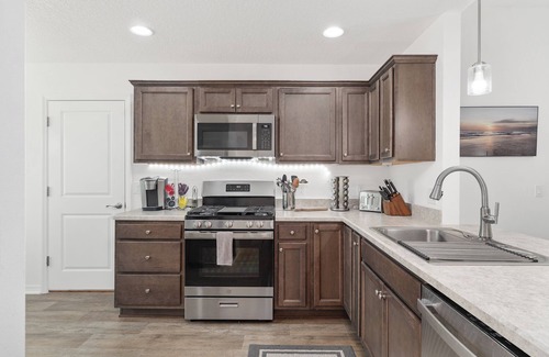Wildwood Casa | 2/2 in The Village of Richmond