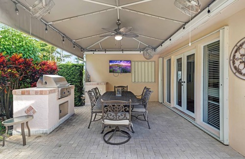The Cove Casa | 2/2 salt water pool home with king beds