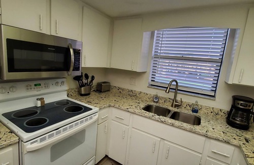 Port Charlotte Condominio | 2/2 Spacious Unit