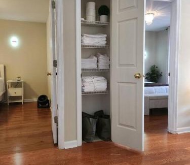 Snellville Casa | 2,298Sqft-King Bed-BBQ-Gbps-W/D