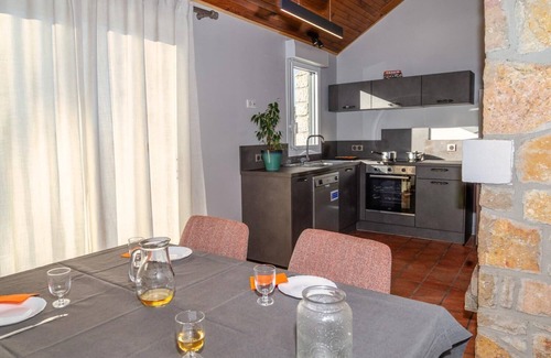 La Canourgue Casa | 2/4 pers. rental PREMIUM - Les Bruguières self-catering village